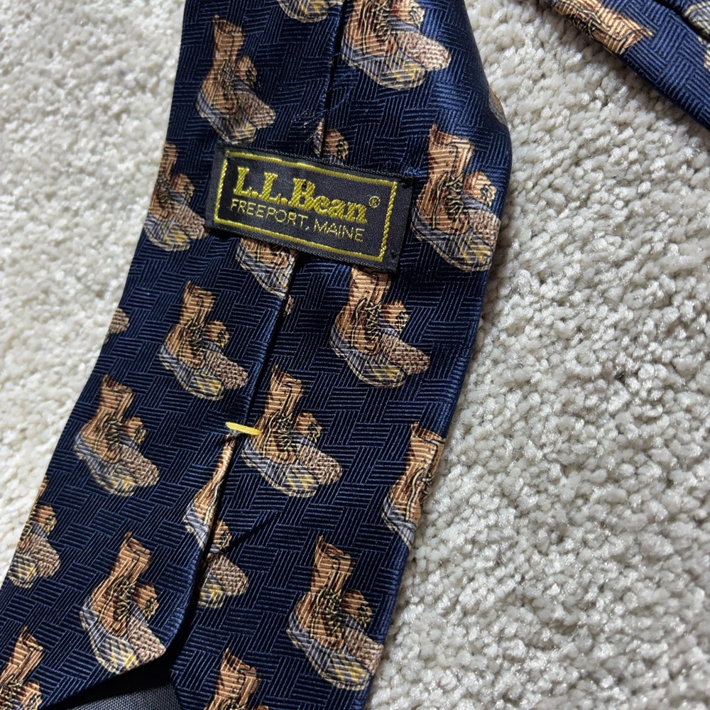 L.L. BEAN Men's Navy‎ Blue 100% Silk Duck Boot Necktie